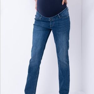 Seraphine over the bump size 4 straight leg jeans, great condition, staple